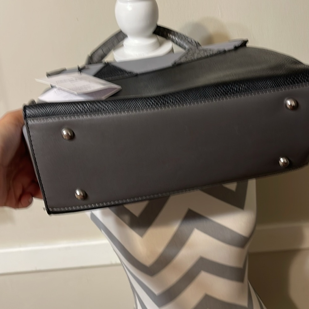 Adrienne vittadini purse - Picture 4 of 5
